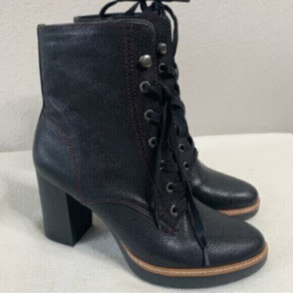 Naturalizer Women's Callie Medium/Wide Lace Up Boot - Picture 4 of 12